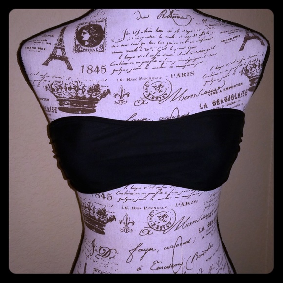 Xhilaration Other - Bathingsuit tub top 😍